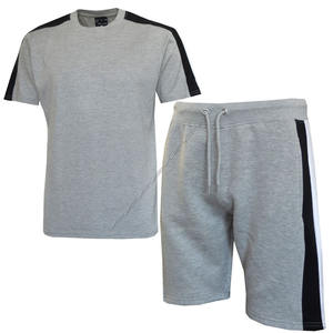 Ensemble d'été 2 pièces T-shirt et short surdimensionnés Ensemble deux pièces t-shirt et short pour hommes Vêtements pour hommes - Product Image 4