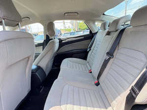 Ford Fusion S 2021 de Bajo Kilometraje, Tracción Delantera, Automático, Volante a la Izquierda, Asientos de Tela, Sistema de Navegación, Arranque Remoto, Techo Solar, Android Light - Product Image 6