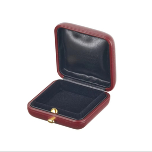 Boîte d'emballage de bijoux ovale imprimée italienne Yongda pour bagues, origine Taïwan, édition Saint-Valentin - Product Image 1