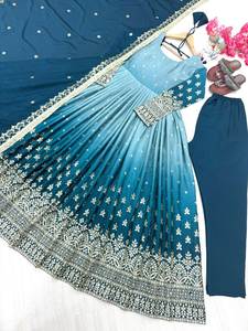 ชุดปักลายสองสีฟ้าท้องฟ้าแฟนซีสำหรับงานแต่งงานและงานปาร์ตี้ของปากีสถาน - Product Image 3