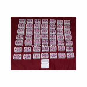 El producto más fabuloso y el precio más bajo de cajas de joyería con Incrustaciones de nácar rosa de mármol blanco hechas a mano con diseño personalizado - Product Image 1