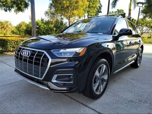 โปรโมชั่น (W&T) รถยนต์มือสอง Audi Q5 Premium Plus 4 ประตู SUV ขับเคลื่อน 4 ล้อ รุ่นปี 2024 พร้อมเครื่องยนต์ 40 TFSI (2.0 ลิตร 4 สูบ เทอร์โบ 7AM) รถ SUV มือสอง - Product Image 3