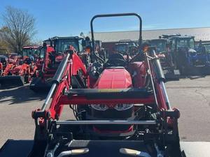 Tractor de Ruedas Automático MASSEY FERGUSON 2850M 2022 de 35HP con Bomba de Transmisión por Engranajes y Rodamientos Ecológicos para Uso Agrícola y Doméstico - Product Image 2