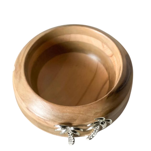 Cuenco decorativo para servir ensaladas de diseño moderno, cuenco para servir de madera maciza creativo hecho a mano con detalles de árbol de Coco para uso en hoteles - Product Image 1