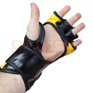 Guantes de MMA con Dedos Descubiertos de Alta Calidad con Logotipo Personalizado, Cómodos para Entrenamiento - Product Image 4