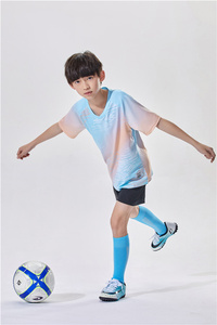 เสื้อเจอร์ซีย์ฟุตบอลผู้รักษาประตูสีฟ้าอ่อนออกแบบได้เอง - Product Image 6