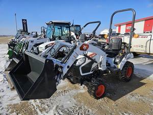 2025รถแทรกเตอร์สำหรับบ๊อบแคทแทรคเตอร์ CT1021ขนาดกะทัดรัดใช้งานได้2WD มอเตอร์ปั๊มเครื่องยนต์ใช้งานได้ยาวนาน - Product Image 5