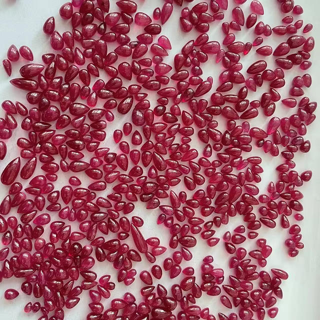 สีชมพูแดง