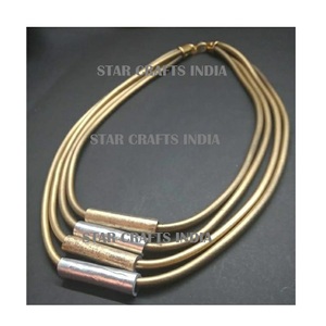 Colliers de déclaration en cuir multicouches Bijoux de mode Meilleur prix de gros disponible Bracelet de bijoux multicouches - Product Image 6