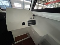 Bateau de pêche en aluminium Profisher de 7,5 m/25 pieds avec cabine entièrement fermée certifié CE