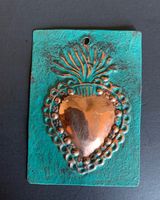 Décoration murale pour la maison, design unique, ex-votos Sacré-Cœur, pendentif cœur plaqué or, ornements couleur patine.