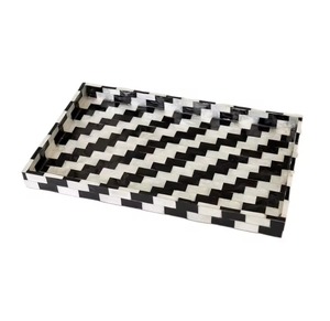 Plateau rectangulaire en bois pailleté artisanal avec incrustation d'os Plateau multi-usage de créateur pour décoration intérieure élégante Service et cadeaux - Product Image 1