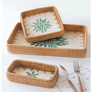 Bandeja rectangular de ratán lacado de Vietnam, tejida a mano con Incrustaciones de nácar para un servicio y decoración elegantes - Product Image 1