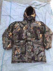 Vêtement de safari de camping en plein air imperméable coupe-vent à motif camouflage pour hommes et femmes pour la chasse en hiver personnalisé - Product Image 4