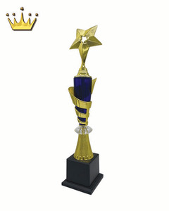 ที่ใส่ถ้วยรางวัลรูปดาวสีทองสีน้ำเงินชิ้นส่วนอะคริลิกดีไซน์ใหม่สำหรับโรงเรียนกีฬาบริษัทอีเวนต์ธีมความรักที่ทันสมัย - Product Image 2