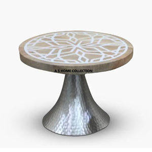 Grand présentoir à gâteaux décoratif de style unique pour mariage moderne avec base en métal doré - Product Image 4