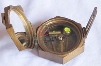 Boussole Brunton carrée, plaquée laiton antique brun, magnétique, faite à la main, gravable, légère, de haute qualité, pour le camping et la randonnée