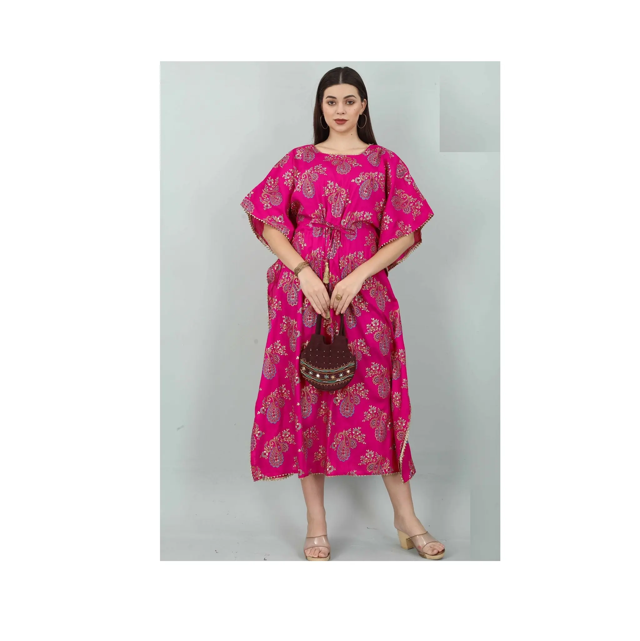 Großhandel Factory Supply Indische und pakistani sche Kleidung Gold Print Designer Rayon Kaftan für Frauen zum Export preis