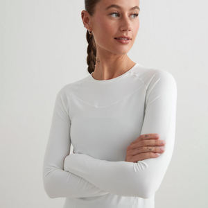 Camiseta de gimnasio de manga larga para mujer, diseño de panel raglán ajustado, camisetas de entrenamiento de secado rápido, logotipo personalizado, ropa deportiva de alta calidad OEM - Product Image 2