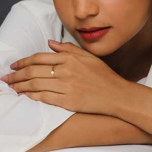 Juego de anillos de diamantes Golden Starry Affair - Product Image 1