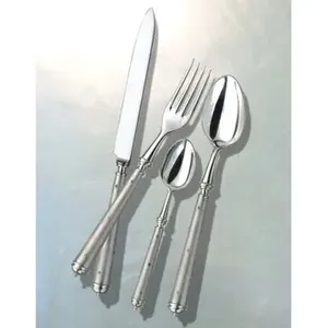 Elegante Juego de Cubiertos de Acero Inoxidable con Acabado Mate, Perfecto para Cenar y Esencial para la Mesa, de la India, 5 Piezas - Product Image 3