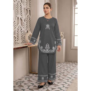 Conjuntos de Traje para Mujer ORINGA SERIES EMB, Conjunto Elegante de 2 Piezas para el Trabajo y Ocasiones Especiales con un Diseño Elegante y Ajuste Cómodo - Product Image 1