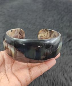 Vente chaude Écologique Corne De Buffle Manchette Bracelet Noir Blanc Agate Animal Conception Forme Unique Différent Noir Buffalo Bracelet - Product Image 4