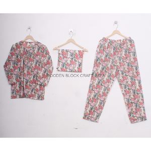 Ensemble de pyjama pour femmes en coton doux 100% pur fait à la main, style bohème élégant, vêtements de nuit, imprimé floral délicat, respirant, robe de nuit indienne - Product Image 1