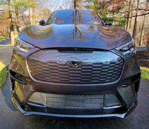 2021 MOSTANG Much-E G T AWD SUV R18 Asientos de Cuero 6 Plazas Batería de Litio (110kWh) Carga Rápida Techo Panorámico - Product Image 1