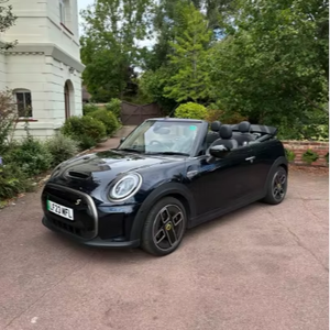 Mini Cabriolet Électrique Bleu d'Occasion 2023, 50-70 kWh, Propulsion Arrière, Boîte Automatique, Sièges en Cuir, Caméra Arrière, Volant à Droite, Toit Ouvrant, LED - Product Image 1