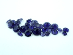 Iolite naturelle ronde taille brillant, traitée thermiquement, avec iridescence, pour la fabrication de bijoux, taille calibrée, Inde - Product Image 2