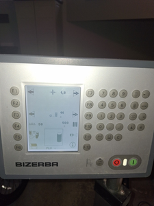 Cortadora automática A 404 usada con transportador de acero inoxidable para plantas de procesamiento de carne a precio económico - Product Image 4