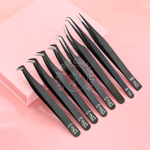 Pince à épiler pour extensions de cils, pointe en fibre, pointe fine, pince à volume 90 Maga Boot pour application professionnelle par les artistes en cils - Product Image 1