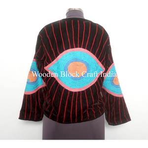 Chaqueta de Invierno de Terciopelo con Bordado Suzani Hecho a Mano de Moda, Chaqueta Corta Suzani para Mujer, Talla Única, Chaqueta Corta para Mujer para Fiestas - Product Image 5