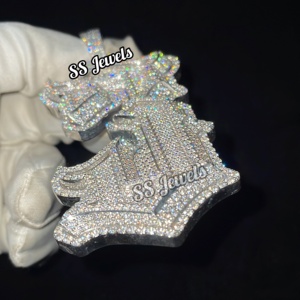 Custom 9.67 CTW VVS1 Moissanite Letter Pendant Necklace Unique Hip Hop Style Iced Charm for <b>Halloween</b> <b>Gift</b> - Product Image 3
