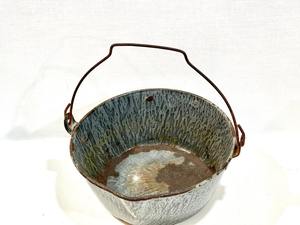 กระถางเครื่องเคลือบลายจุดสีเทาโบราณพร้อมด้ามไม้ของตกแต่งบ้านไร่แบบชนบทสำหรับบ้านหรือสวน - Product Image 6