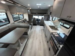 Coche de lujo impecable 2026 Coachmen Freelander 31M-B-F - Product Image 3