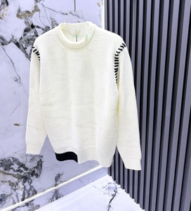 Pull tricoté à col rond anti-plis pour homme, motif écossais, manches longues, contraste blanc et noir, motif lettres tendance, vente en gros - Product Image 1
