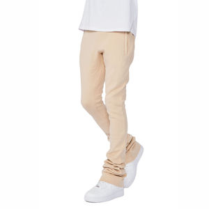 Pantalones de chándal acampanados informales ligeros para hombre personalizados con impresión digital de logotipo personalizado de color sólido - Product Image 2