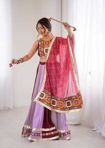 Featuring Our <b>Own</b> Real <b>Modeling</b> A Boutique Statement Piece - Product Image 2