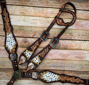 Juego de Cabezada y Pechera para Caballo Hechos a Mano con Cuero Vacuno de Argentina Occidental, Plateado Cromado Antiguo con Lavado Ácido, Blanco Único - Product Image 4