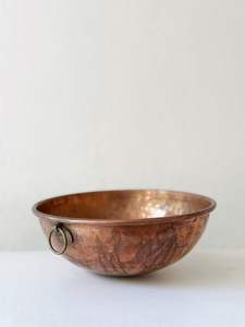 Bol de service en cuivre authentique pour les célébrations culturelles, améliorant la présentation des aliments grâce à un savoir-faire traditionnel riche - Product Image 6