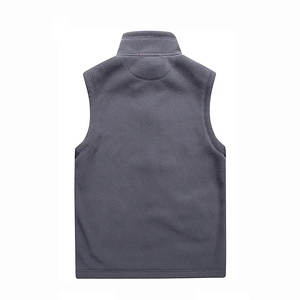 Gilet d'hiver élégant et respirant pour hommes avec logo personnalisé brodé en polaire durable, chaud et confortable, coupe extensible - Product Image 3