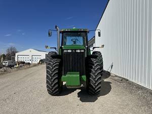 Utilisé pour le tracteur à roues John Deere 8410 4WD 250 CV Diesel Faible nombre d'heures et livraison rapide Moteur Pompe à engrenages Boîte de vitesses incluse - Product Image 4