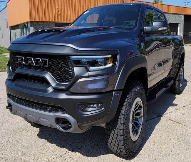 Bester Preis gebraucht niedrige kilometernleistung 2023 Ram 1500 TRX mit schöner Farbe schwarz