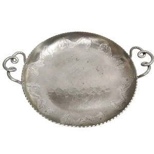 Plateau de service en aluminium de la plus haute qualité conception martelée par fleur et poignée de moule artisanat plateau de service en aluminium - Product Image 2