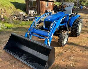 New Hollands Tracteur 4WD Meilleurs tracteurs agricoles Prix de l'agriculture d'occasion En stock Livraison rapide en gros - Product Image 1