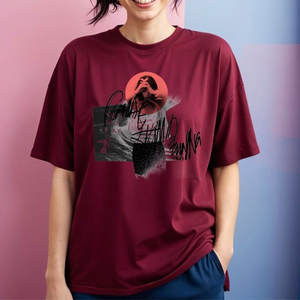 เสื้อยืดผู้หญิง พรีเมียม ผ้าฝ้าย 100% เนื้อนุ่ม ระบายอากาศดี สไตล์ลำลอง สีแดงเลือดหมู เหมาะสำหรับใส่ในชีวิตประจำวันหรือสกรีนลายตามสั่ง - Product Image 2