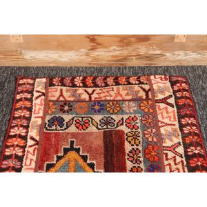 พรมตุรกีวินเทจขนาดเล็ก 2x2.8 ฟุต ลายเรขาคณิตสีแดงพร้อมลวดลายดอกไม้ - Product Image 2