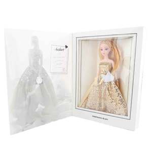 Muñeca de Moda - Dorada - Product Image 3